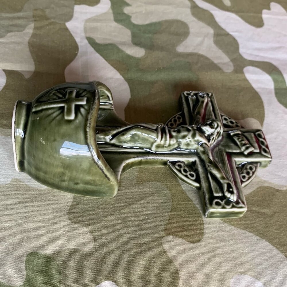 Knock Pottery - Ireland Vintage Wall Mount Ceramic Crucifix Holy Water Holder - Picture 6 of 8